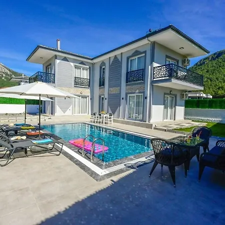 빌라 Spacious For Large Families - Egeden 2